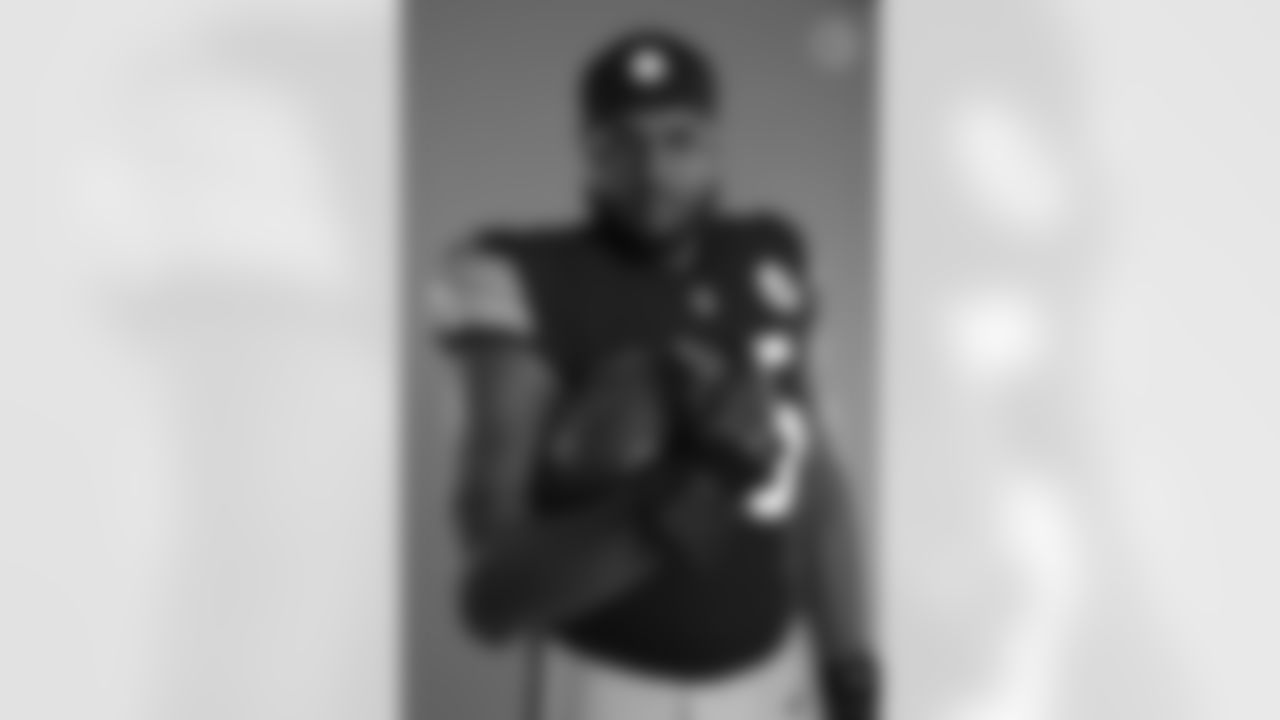Pittsburgh Steelers offensive tackle Dan Moore Jr. (65) poses for a photo during the Steelers 2021 media day, Saturday, July 24, 2021 in Pittsburgh, PA. (Caitlyn Epes / Pittsburgh Steelers)