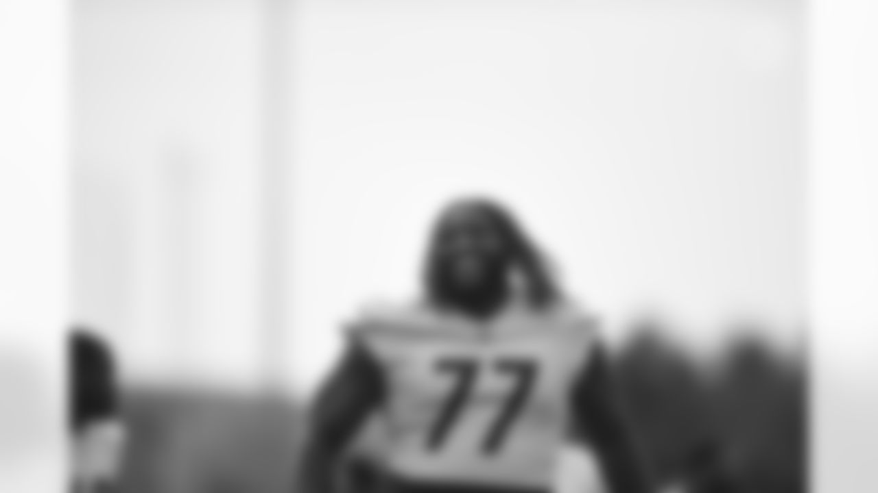 Pittsburgh Steelers offensive tackle Derwin Gray (77) practices at the UPMC Rooney Sports Complex preparing for a Week 1 matchup against the New York Giants, Saturday, Sept. 12, 2020 in Pittsburgh, PA. (Karl Roser / Pittsburgh Steelers)