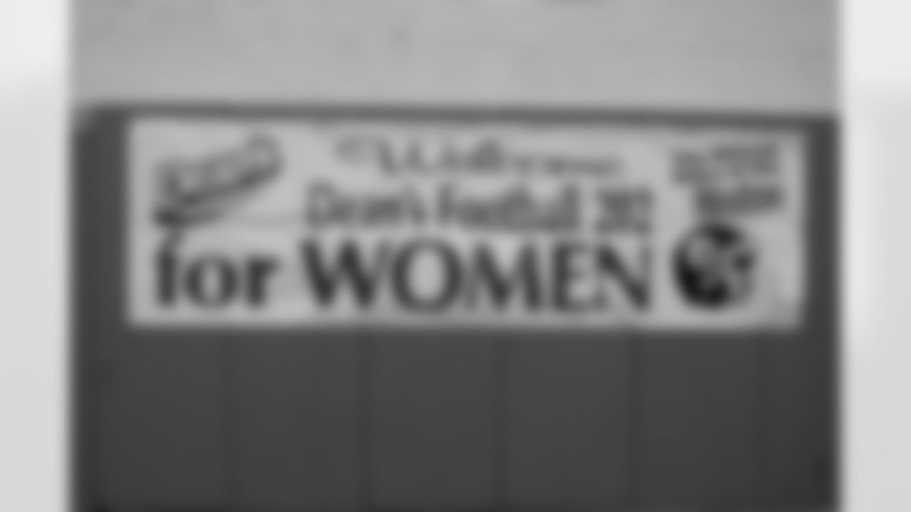 09_Deans_Womens_202