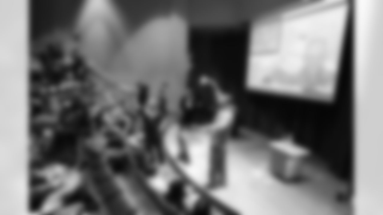 09_SpaceStation_Hoke_Keisel_dh_040