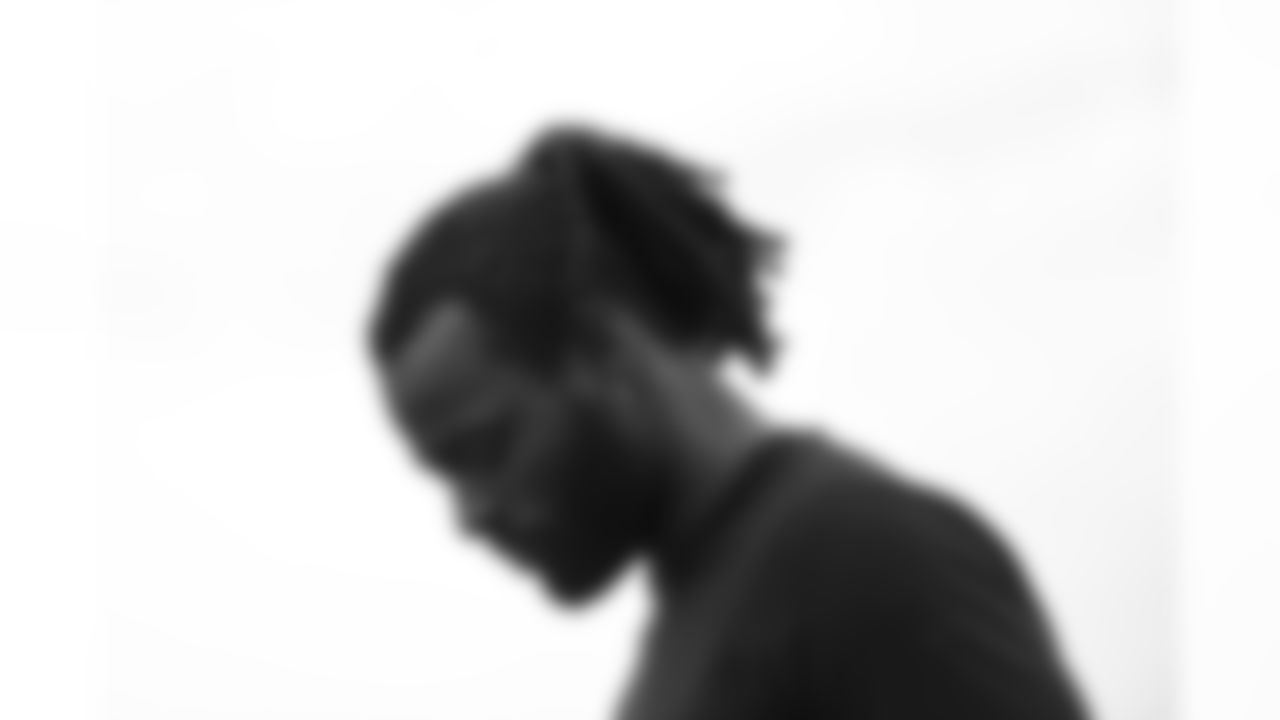 Pittsburgh Steelers running back Najee Harris (22) participates in Phase Two of the voluntary offseason workout program, Tuesday May 3, 2022 at the UPMC Rooney Sports Complex. (Karl Roser / Pittsburgh Steelers)