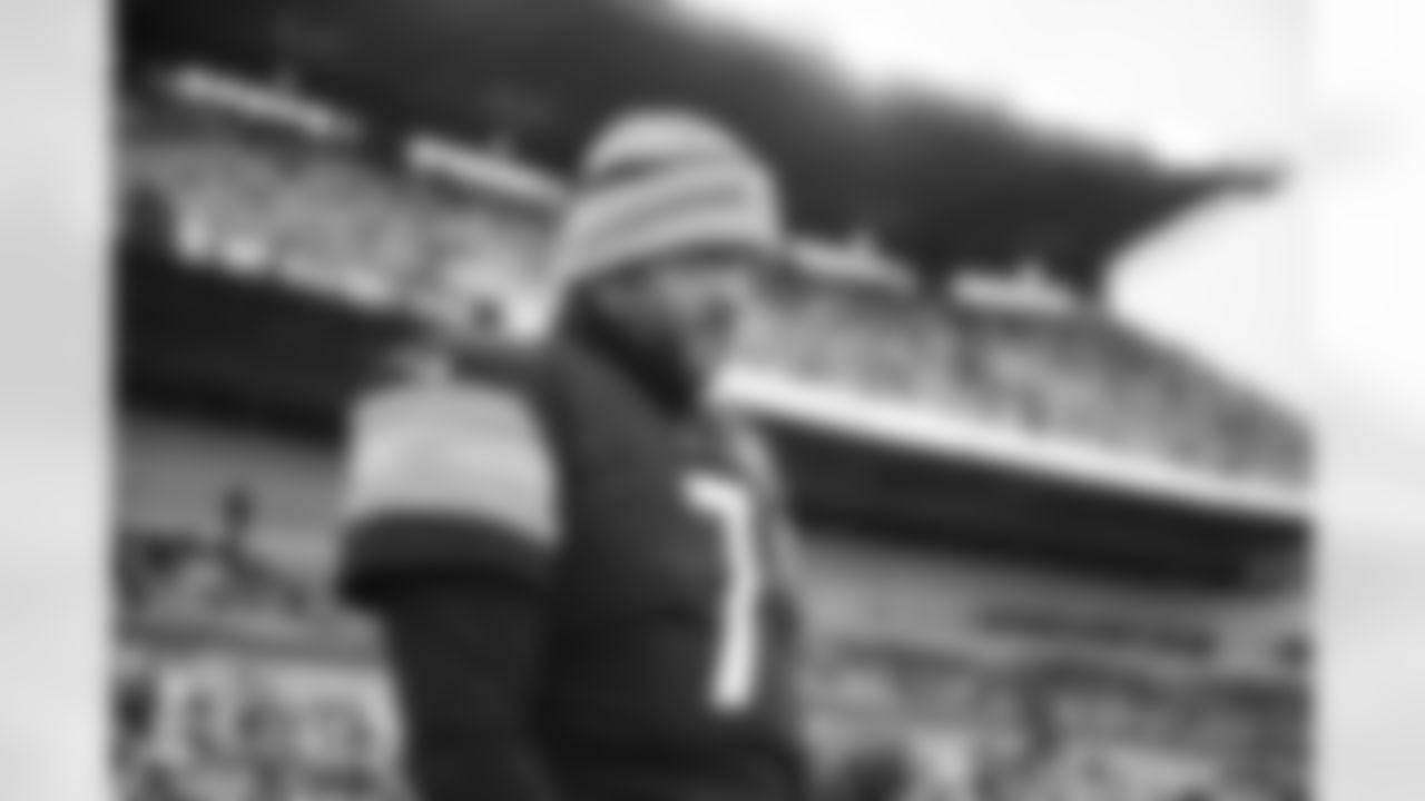 Pittsburgh Steelers quarterback Ben Roethlisberger (7) during a regular season game between the Pittsburgh Steelers and the Tennessee Titans, Sunday, Dec. 19, 2021 in Pittsburgh, PA. The Steelers beat the Titans 19-13. (Caitlyn Epes / Pittsburgh Steelers)