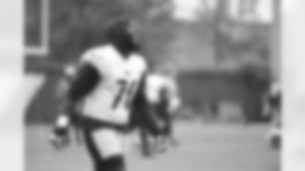 Pittsburgh Steelers offensive lineman Chukwuma Okorafor (76) during practice at the UPMC Rooney Sports Complex preparing for a Week 2 matchup against the Las Vegas Raiders, Thursday, Sept. 16, 2021 in Pittsburgh, PA. (Caitlyn Epes / Pittsburgh Steelers)
