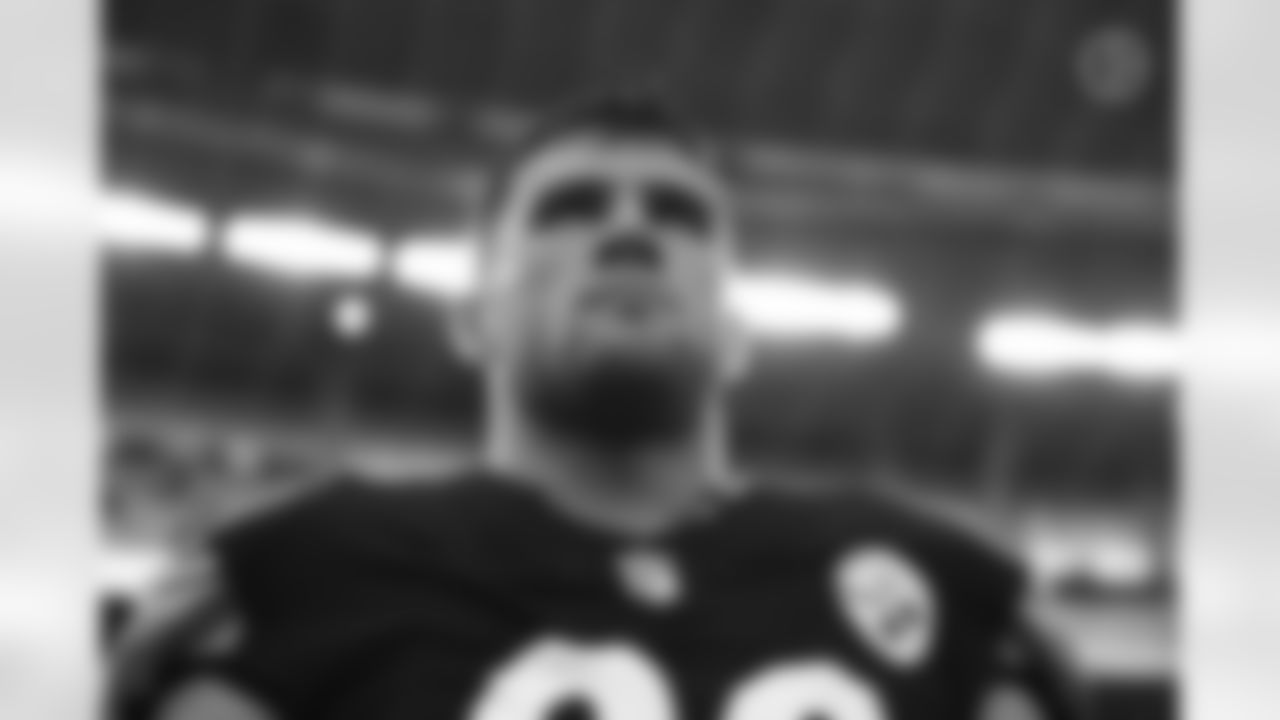 Pittsburgh Steelers linebacker T.J. Watt (90) during a regular season game between the Pittsburgh Steelers and the Dallas Cowboys, Sunday, Nov. 8, 2020 in Dallas, TX. (Karl Roser / Pittsburgh Steelers)