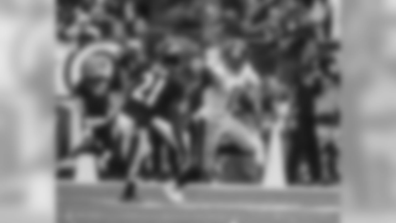 WR Markus Wheaton is averaging 16.9 yards per receptions this season (41 rec. for 692 yards) and has 4 receiving touchdowns.