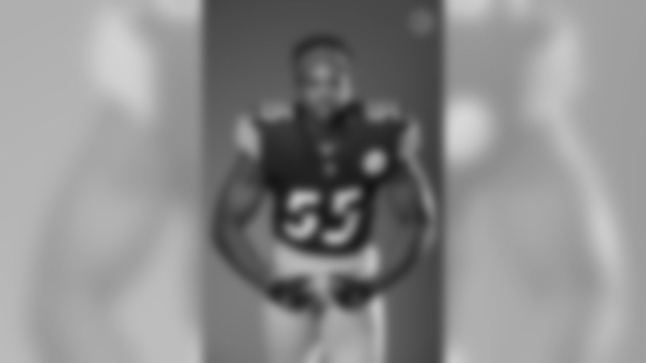 Pittsburgh Steelers linebacker Devin Bush (55) poses for a photo during the Steelers 2020 media day, Thursday, Aug. 6, 2020 in Pittsburgh, PA. (Karl Roser / Pittsburgh Steelers)