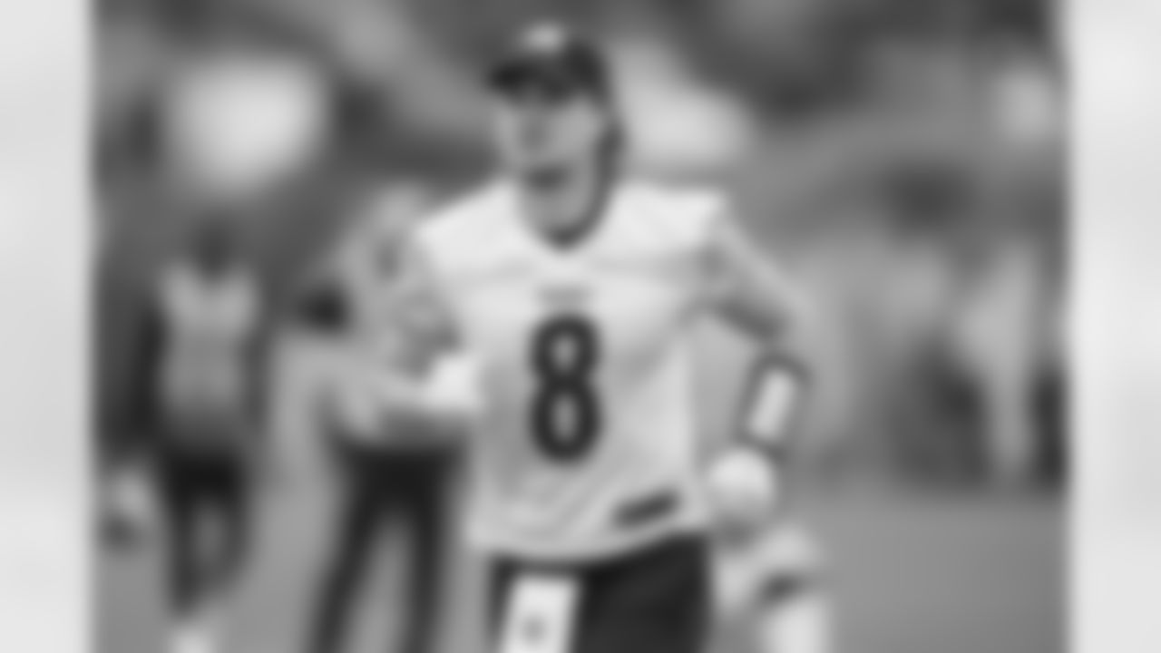 Pittsburgh Steelers quarterback Kenny Pickett (8) during practice at the UPMC Rooney Sports Complex preparing for a Week 8 matchup against the Jacksonville Jaguars Thursday, Oct. 26, 2023 in Pittsburgh, PA. (Karl Roser / Pittsburgh Steelers)