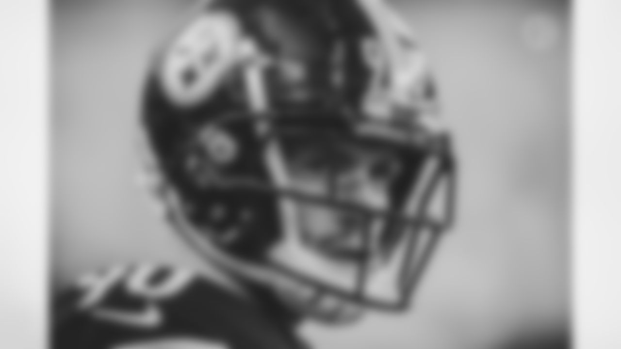 Pittsburgh Steelers linebacker T.J. Watt (90) during a regular season game between the Pittsburgh Steelers and the Cincinnati Bengals, Sunday, Nov. 15, 2020 in Pittsburgh, PA. The Steelers defeated the Bengals 36-10. (Karl Roser / Pittsburgh Steelers)