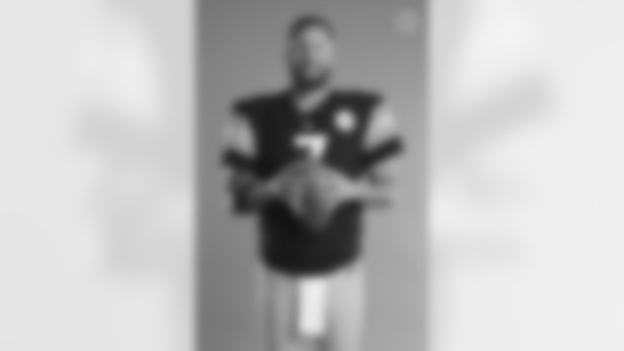 Pittsburgh Steelers quarterback Ben Roethlisberger (7) poses for a photo during the Steelers 2021 media day, Saturday, July 24, 2021 in Pittsburgh, PA. (Karl Roser / Pittsburgh Steelers)