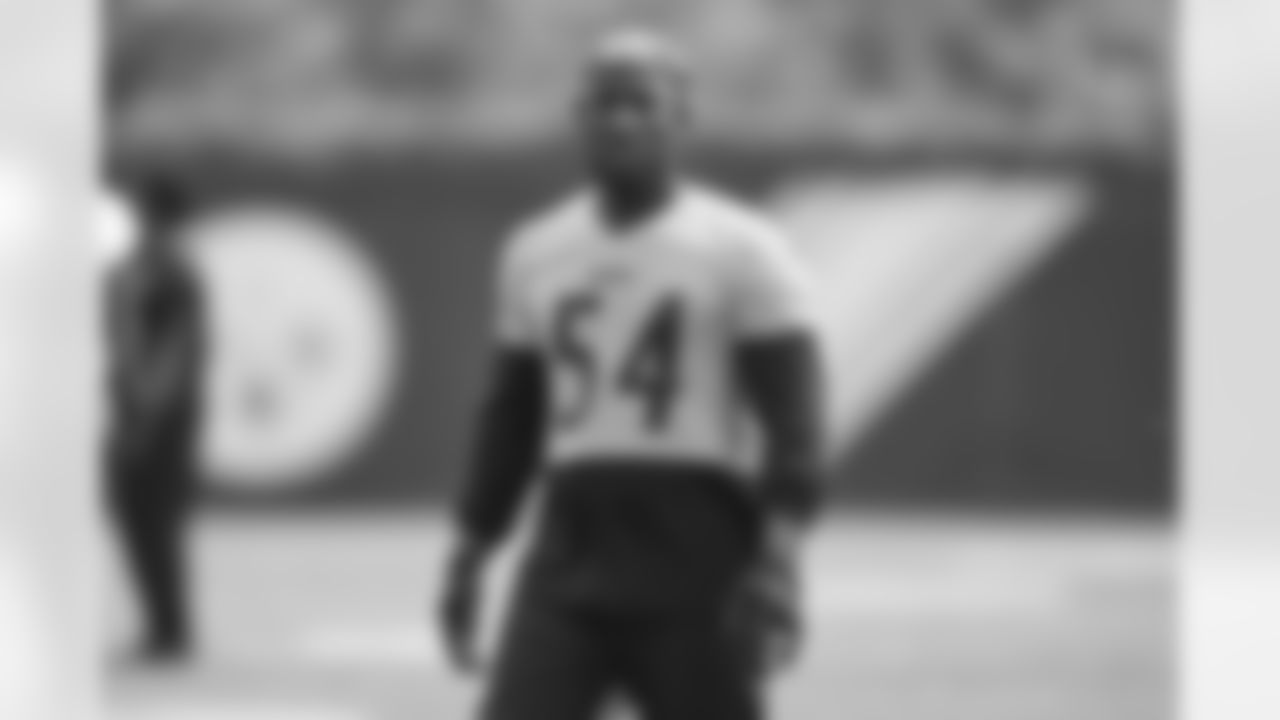 Pittsburgh Steelers linebacker Markus Golden (54) participates in the Organized Team Activities (OTAs), Tuesday June 6, 2023 at the UPMC Rooney Sports Complex. (Karl Roser / Pittsburgh Steelers)