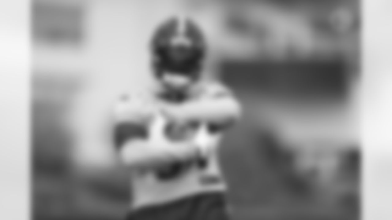 Pittsburgh Steelers linebacker Ulysees Gilbert III (54) participates in the Organized Team Activities (OTAs), Wednesday June 9, 2021 at the UPMC Rooney Sports Complex. (Karl Roser / Pittsburgh Steelers)