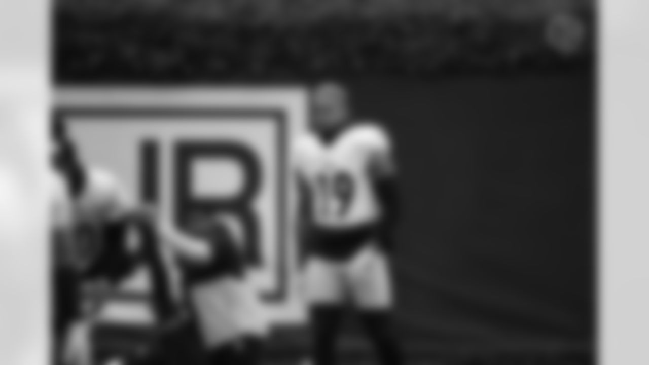 Pittsburgh Steelers wide receiver JuJu Smith-Schuster (19) during practice at the UPMC Rooney Sports Complex preparing for a Wild Card Round matchup against the Kansas City Chiefs, Thursday, Jan. 13, 2022 in Pittsburgh, PA. (Karl Roser / Pittsburgh Steelers)