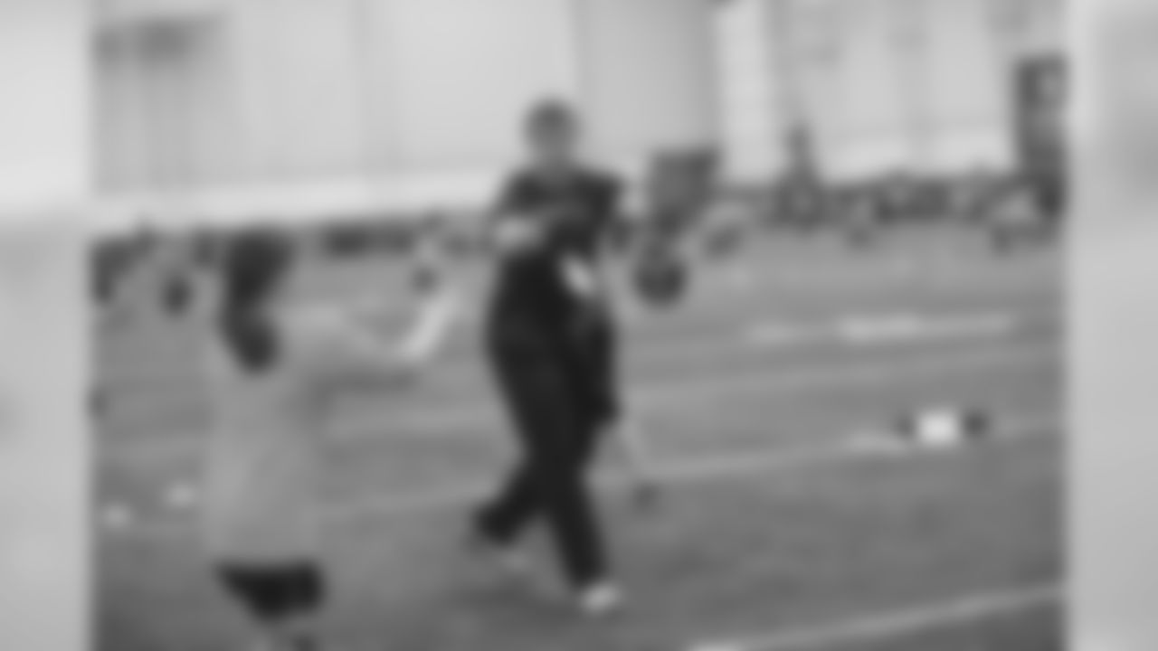 Steelers players play with kids at Garth Brooks' Teammates ProCamp.