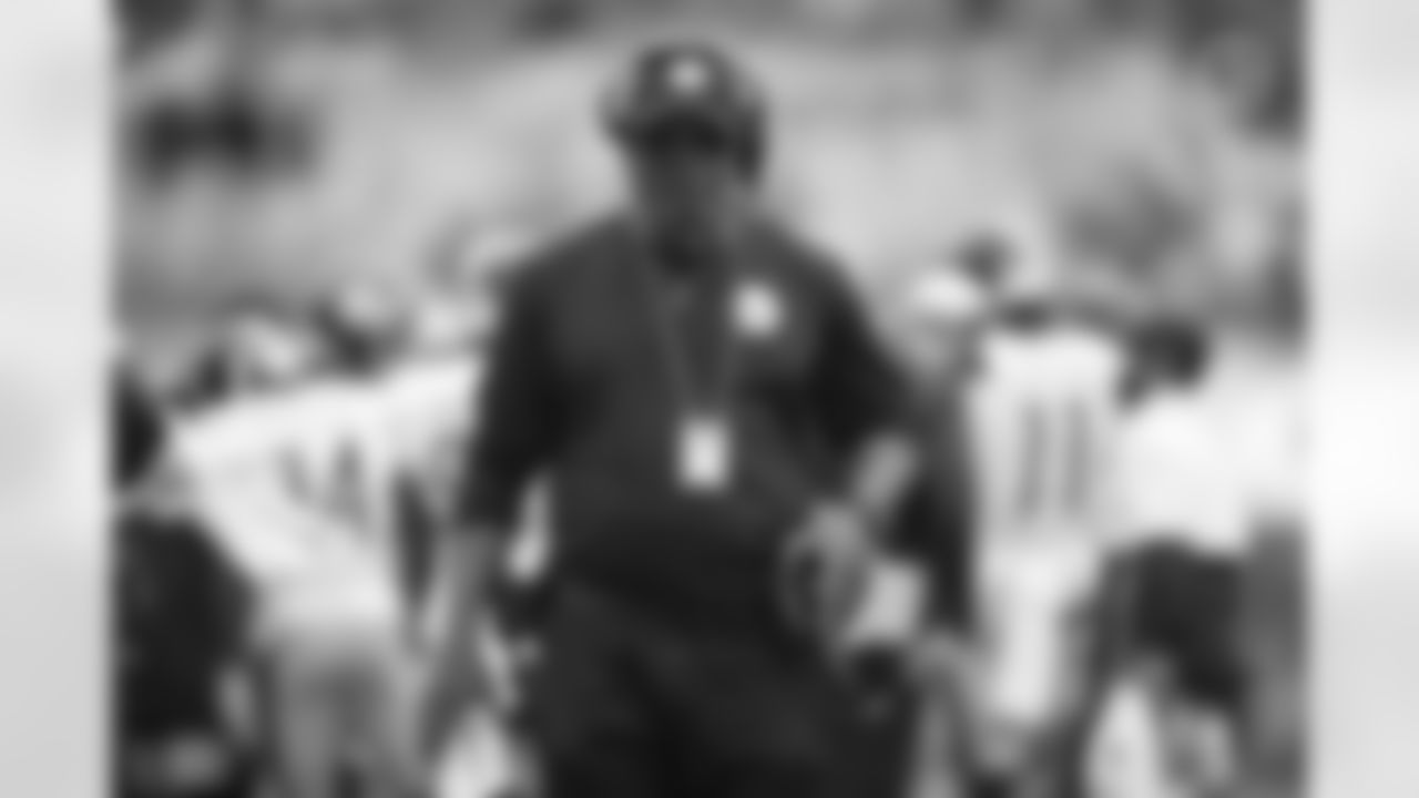 Pittsburgh Steelers Head Coach Mike Tomlin during a regular season game between the Pittsburgh Steelers and the Tennessee Titans, Sunday, Oct. 25, 2020 in Nashville, TN. The Steelers defeated the Titans 27-24. (Karl Roser / Pittsburgh Steelers)