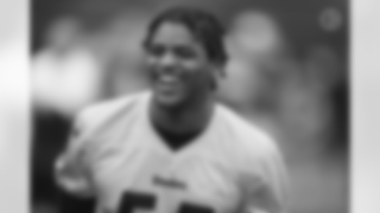 Pittsburgh Steelers linebacker Devin Bush (55) participates in the Organized Team Activities (OTAs), Thursday June 3, 2021 at the UPMC Rooney Sports Complex. (Karl Roser / Pittsburgh Steelers)
