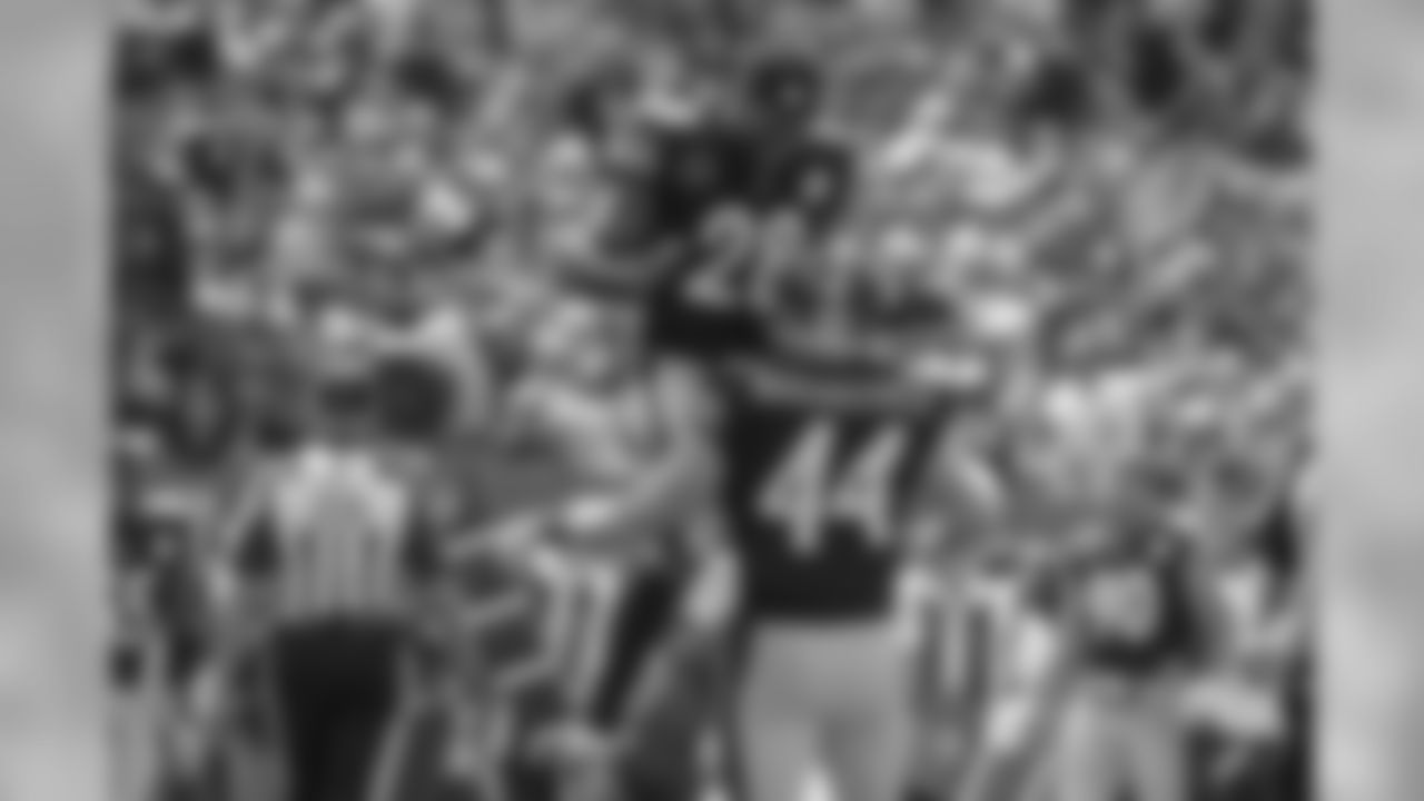 A 2017 Regular Season game between the Pittsburgh Steelers and the Cleveland Browns on Sunday September 10, 2017. The Steelers defeated the Browns 21-18.