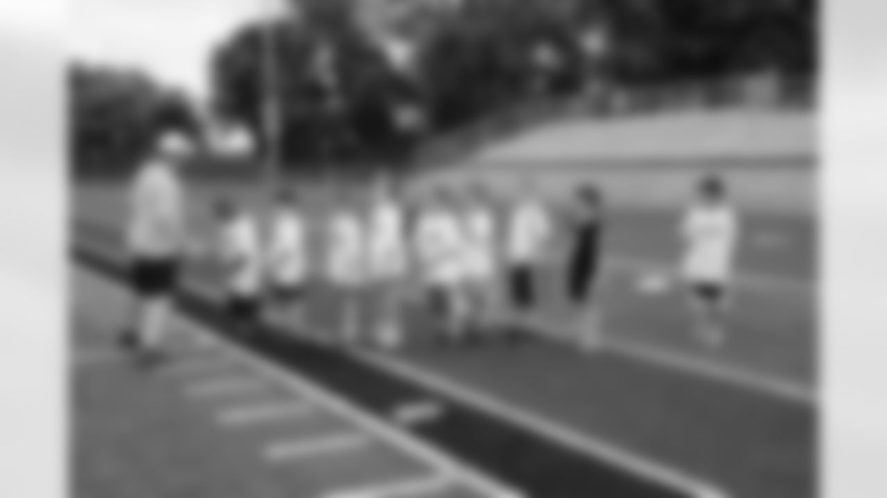 2010_steelers_youth_camp_calu