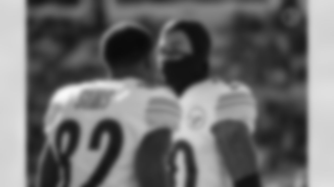 Pittsburgh Steelers wide receiver Steven Sims (82) and Pittsburgh Steelers cornerback Cameron Sutton (20) prior to a regular season game between the Pittsburgh Steelers and the Carolina Panthers, Sunday, Dec. 18, 2022 in Charlotte, NC. The Steelers defeated the Panthers 24-16. (Taylor Banner / Pittsburgh Steelers)