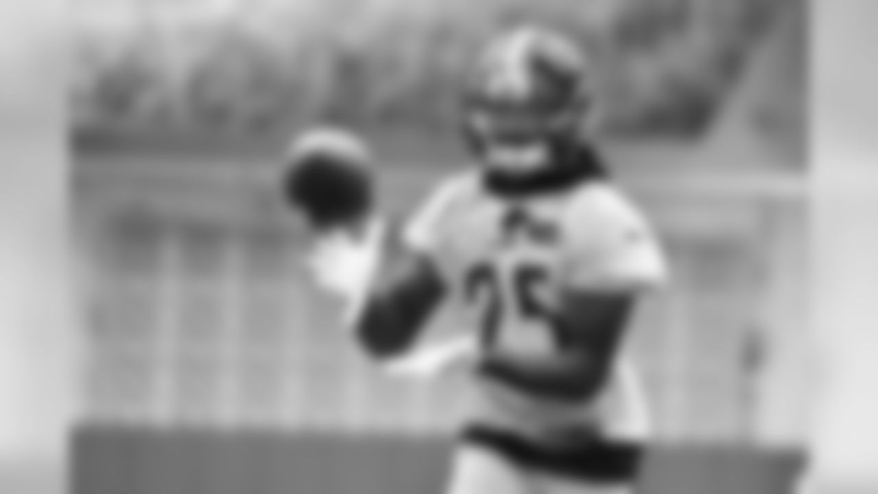 Artie Burns