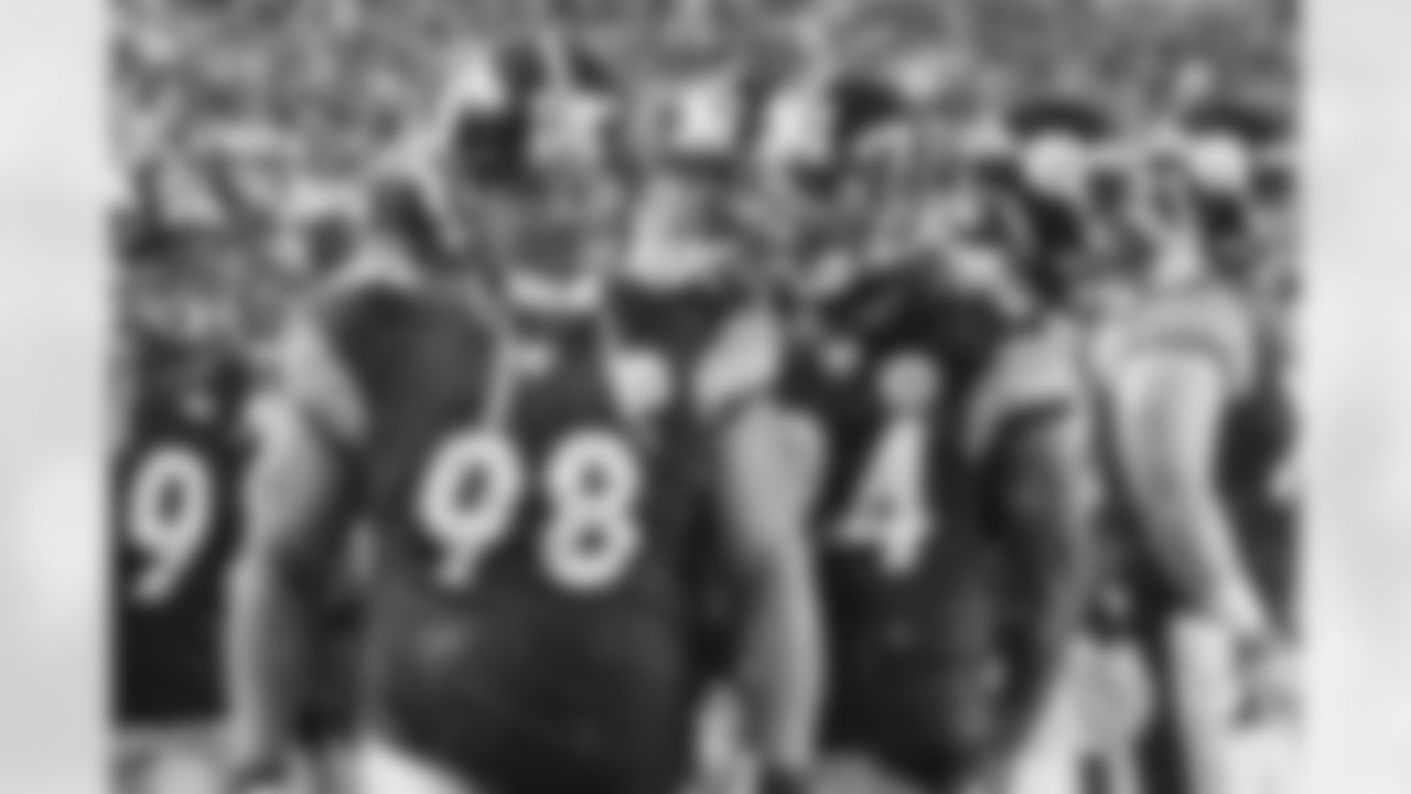 2001 CASEY HAMPTON: An underrated leader on Steelers teams that played in three Super Bowls and won two, Hampton was voted to five Pro Bowls. During his 13 seasons, the Steelers run defense was ranked among the NFLs top three 10 times, and it was No. 1 four of those times. Two Super Bowl rings.