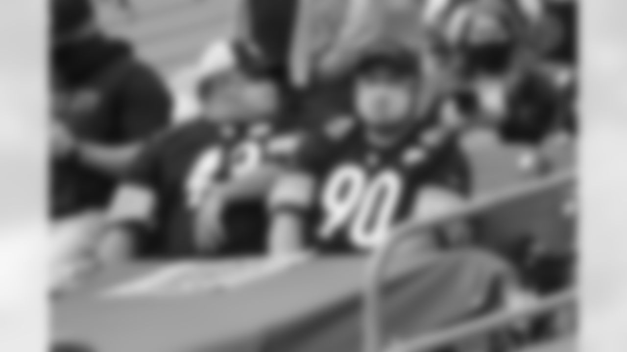 Fans during a regular season game between the Pittsburgh Steelers and the Tennessee Titans, Sunday, Oct. 25, 2020 in Nashville, TN. The Steelers beat the Titans 27-24. (Matthew Maxey / Pittsburgh Steelers)