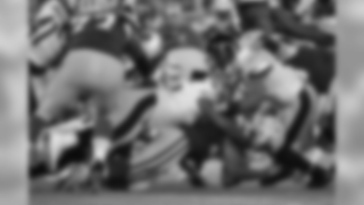 Javon Hargrave and Jon Bostic
