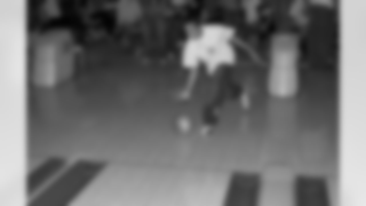 08_BigBrother_Sister_Bowl_74