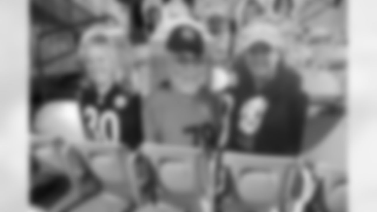 Fan cutouts at Heinz Field on Friday, Nov. 13, 2020 in Pittsburgh, PA. (Caitlyn Epes / Pittsburgh Steelers)
