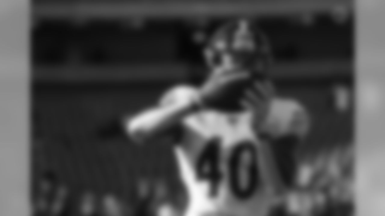 A 2019 regular season game between the Pittsburgh Steelers and the Cincinnati Bengals on Sunday, November 24, 2019.