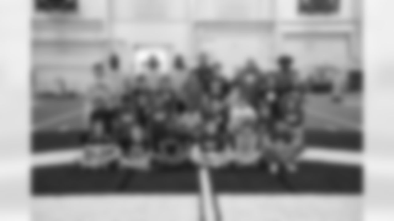 The Steelers host a 2023 Youth Football Camp at Highlands Sports Complex Friday, June 16, 2023 in Triadelphia, WV. (Karl Roser / Pittsburgh Steelers)