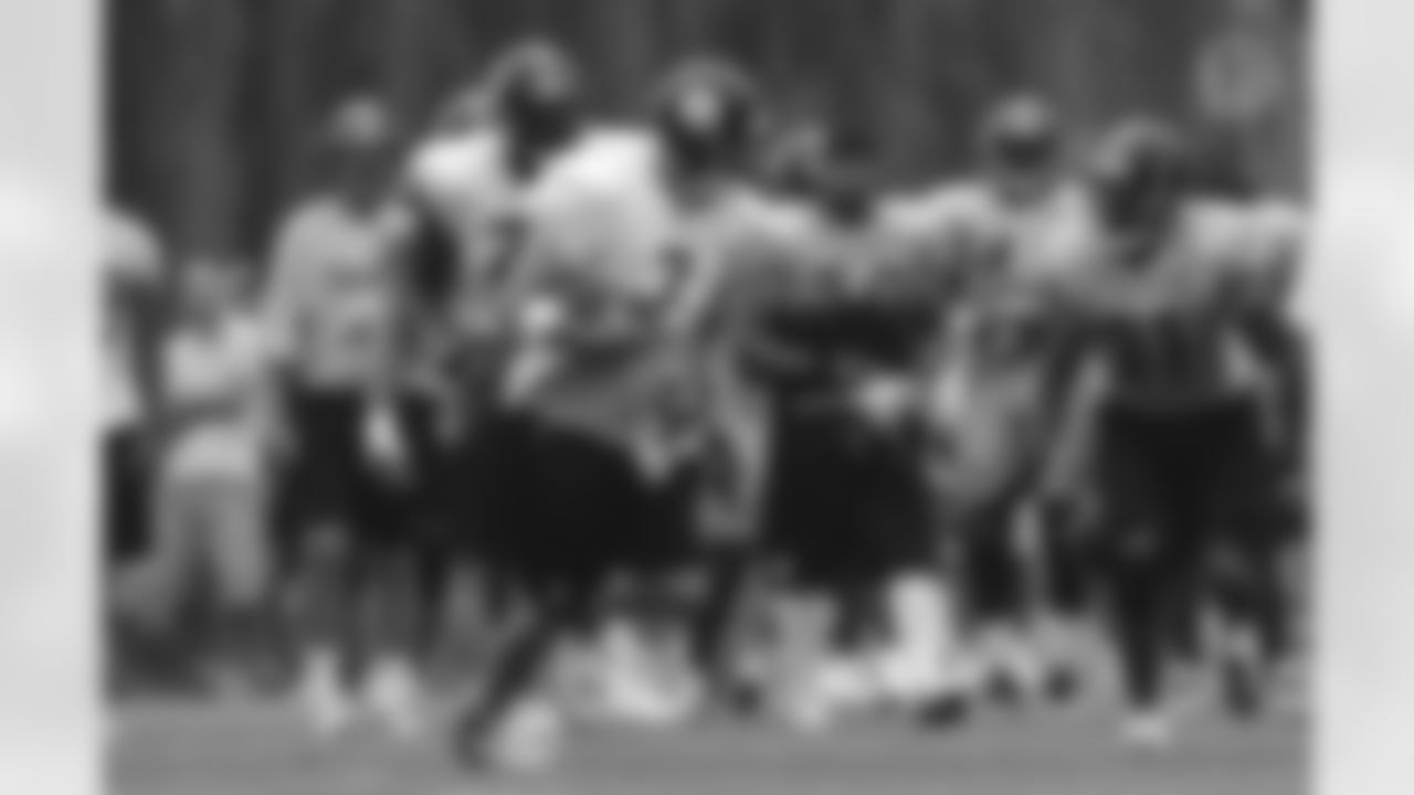 Action shot of Pittsburgh Steelers quarterback Ben Roethlisberger (7) during his first training camp at Saint Vincent College.
