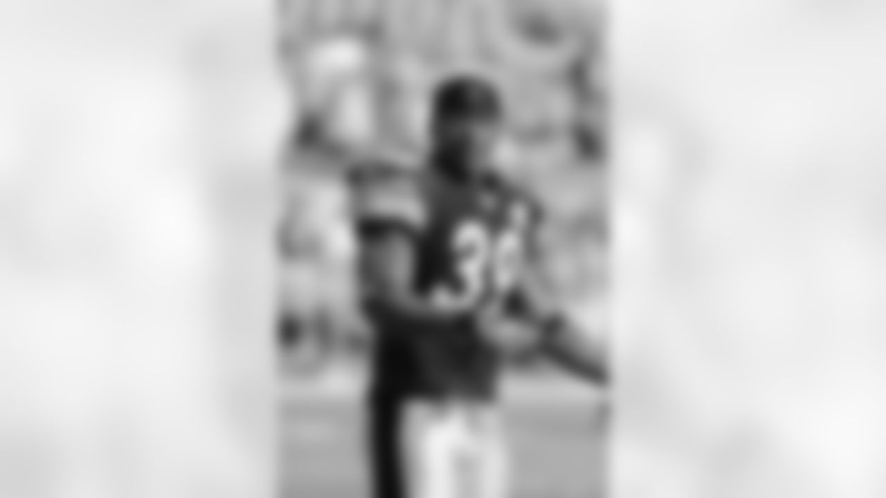 5,378 career rushing yards.