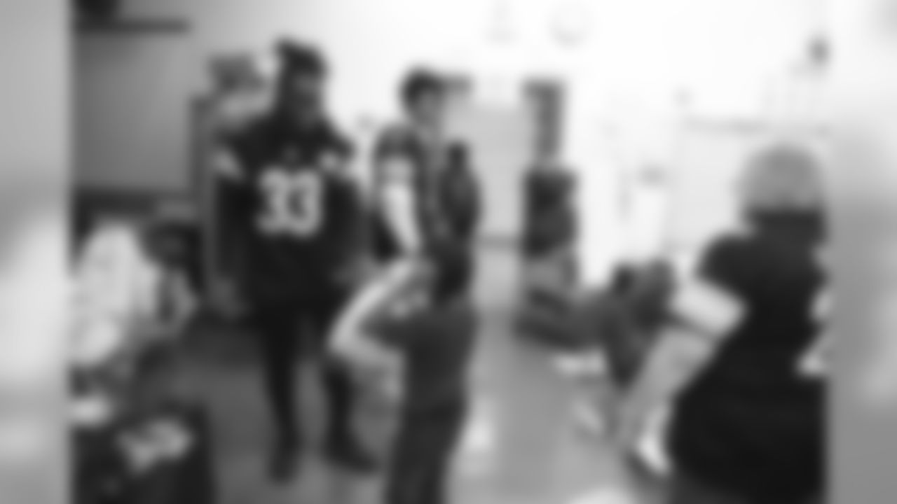2019_LiteracyKitEvent_1210rm_00309