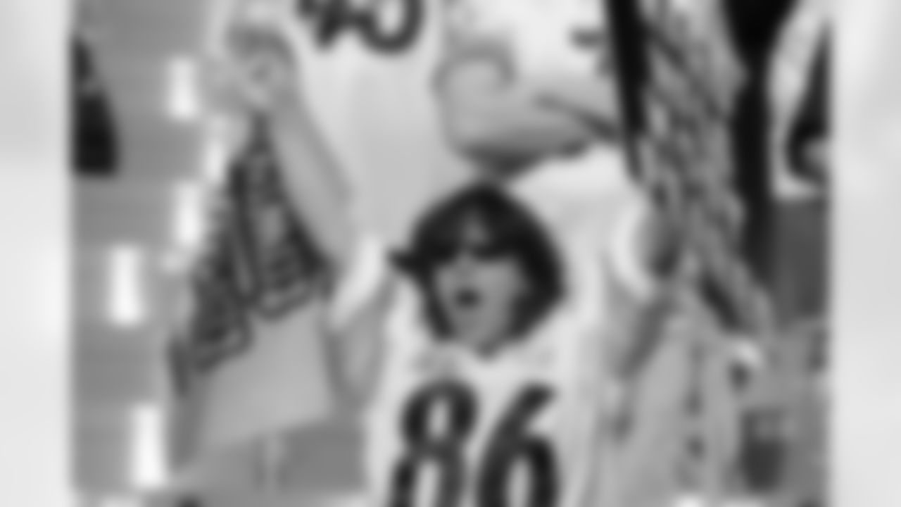 09_MIA_FANS 9