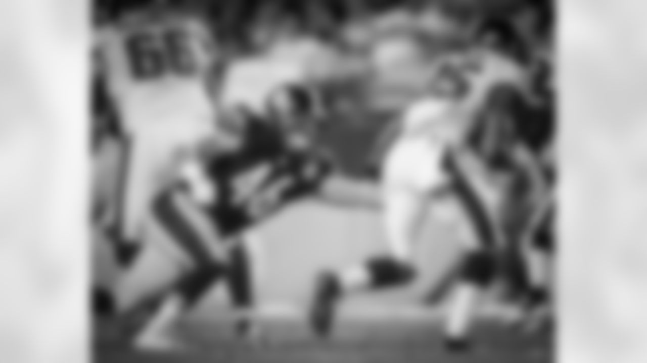 LB Tyler Matakevich