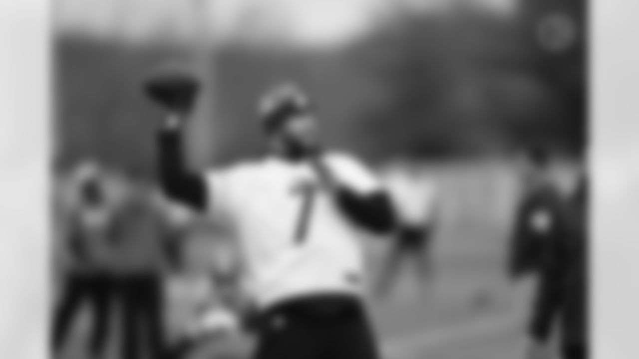 Pittsburgh Steelers quarterback Ben Roethlisberger (7) during practice at the UPMC Rooney Sports Complex preparing for a Wild Card Round matchup against the Kansas City Chiefs, Thursday, Jan. 13, 2022 in Pittsburgh, PA. (Karl Roser / Pittsburgh Steelers)