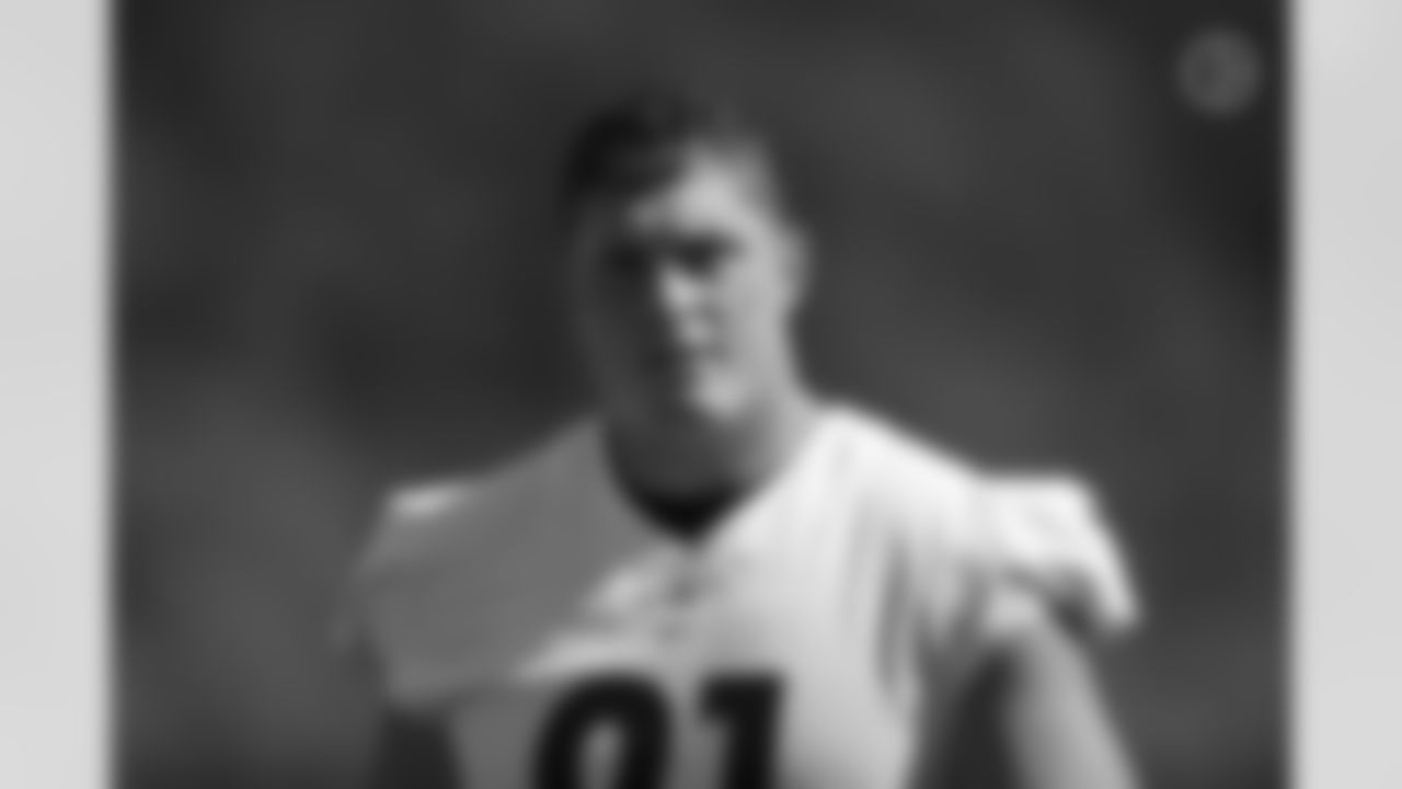 Pittsburgh Steelers tight end Zach Gentry (81) practices at the UPMC Rooney Sports Complex preparing for a Week 3 matchup against the Houston Texans, Wednesday, Sept. 23, 2020 in Pittsburgh, PA. (Karl Roser / Pittsburgh Steelers)