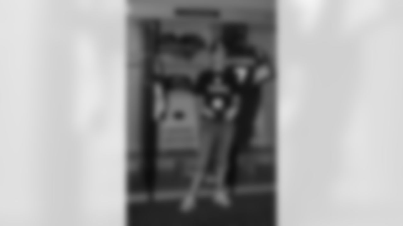 08_DraftDay_HeinzField_dh_188