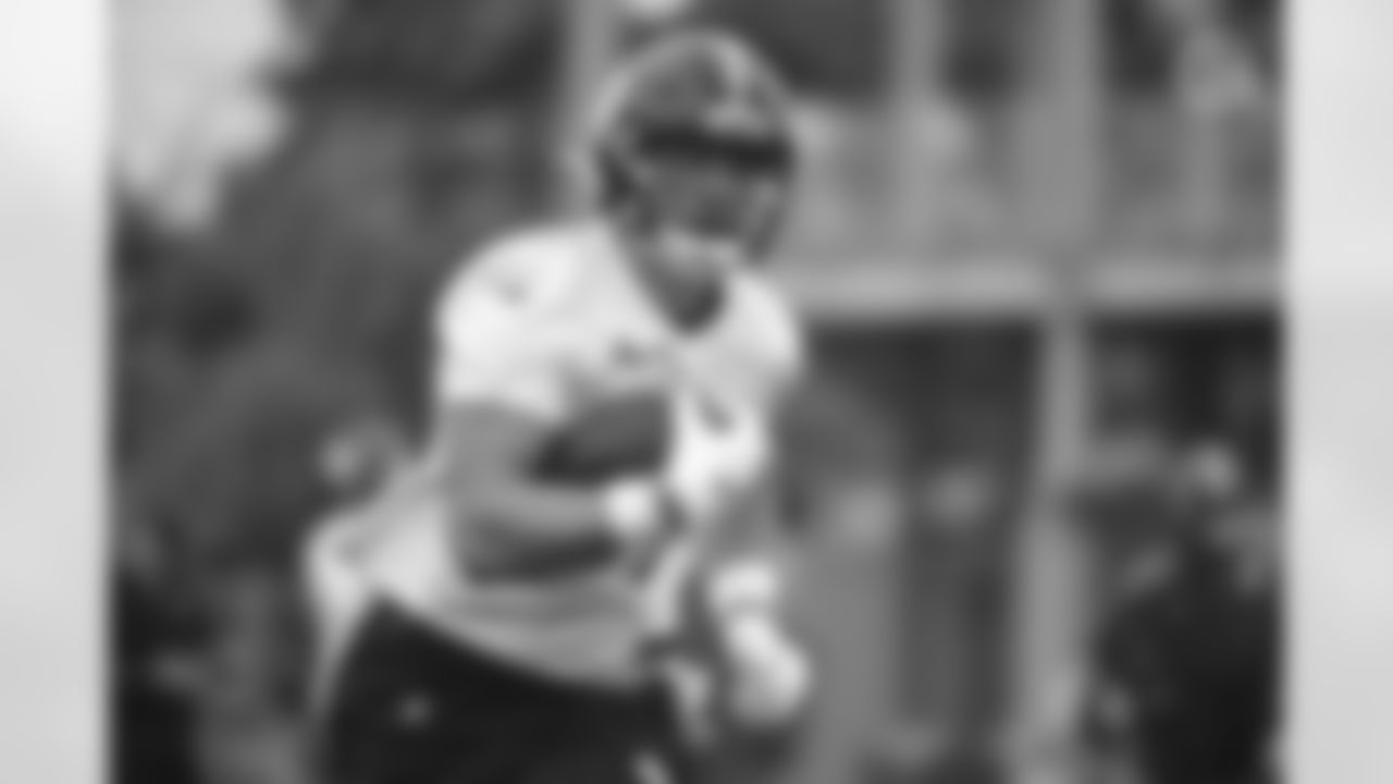 Pittsburgh Steelers tight end Kevin Rader (87) participates in the Organized Team Activities (OTAs), Thursday June 3, 2021 at the UPMC Rooney Sports Complex. (Caitlyn Epes / Pittsburgh Steelers)