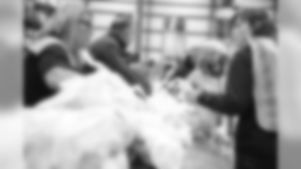 2018_Turkey_Giveaway_1119rm0044