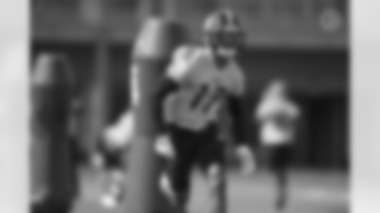 Pittsburgh Steelers cornerback Mark Gilbert (17) practices at the UPMC Rooney Sports Complex during rookie minicamp, Friday, May 14, 2021 in Pittsburgh, PA. (Karl Roser / Pittsburgh Steelers)