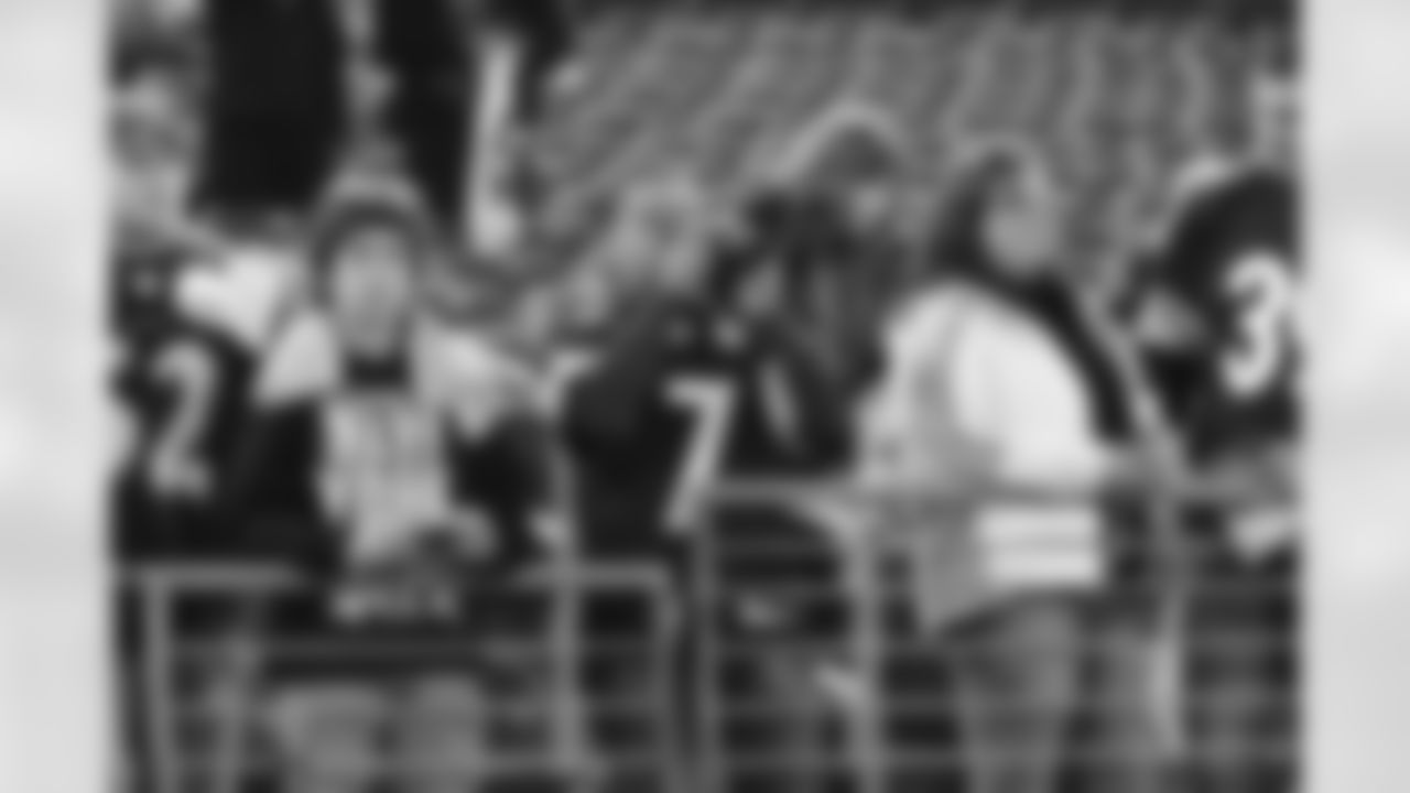 09_BALT1_Fans9
