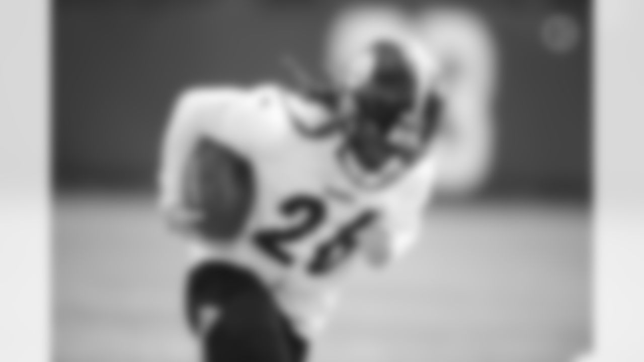 Pittsburgh Steelers running back Anthony McFarland Jr. (26) practices at the UPMC Rooney Sports Complex preparing for a Week 4 matchup against the Tennessee Titans, Wednesday, Sept. 30, 2020 in Pittsburgh, PA. (Karl Roser / Pittsburgh Steelers)