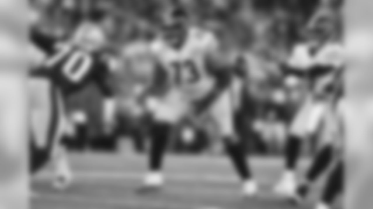 A 2019 regular season game between the Pittsburgh Steelers and the New England Patriots on Sunday, September 8, 2019. The Patriots defeated the Steelers 33-3.