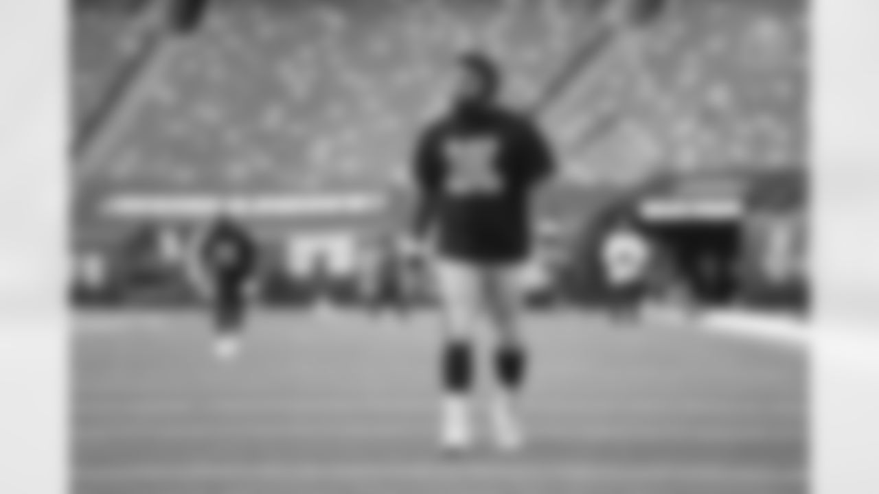 Pittsburgh Steelers defensive tackle Cameron Heyward (97) warms up before a regular season game between the Pittsburgh Steelers and the New York Giants, Monday, Sept. 14, 2020 in East Rutherford, NJ. (Karl Roser / Pittsburgh Steelers)