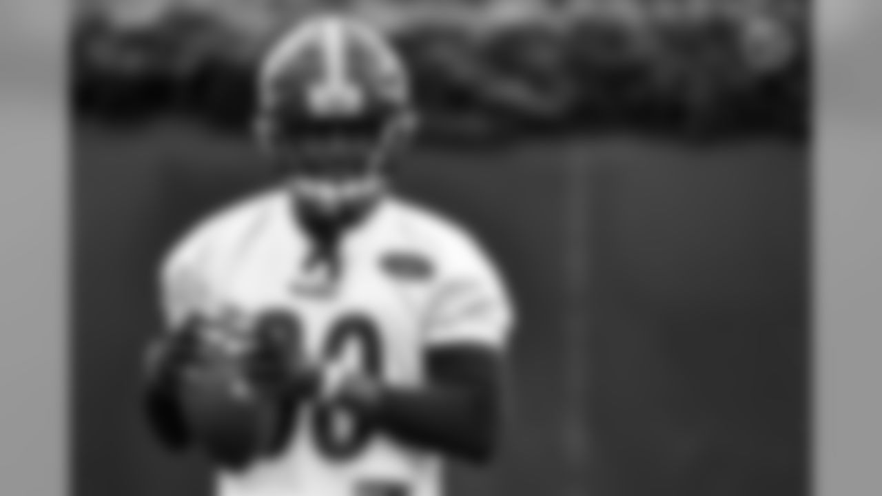 Johnny Holton
