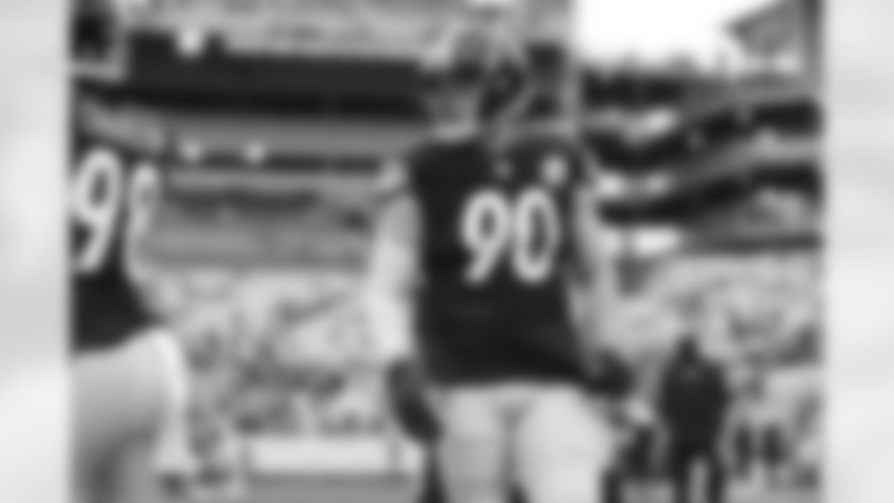 Pittsburgh Steelers linebacker T.J. Watt (90) during a regular season game between the Pittsburgh Steelers and the Tennessee Titans, Sunday, Dec. 19, 2021 in Pittsburgh, PA. (Karl Roser / Pittsburgh Steelers)