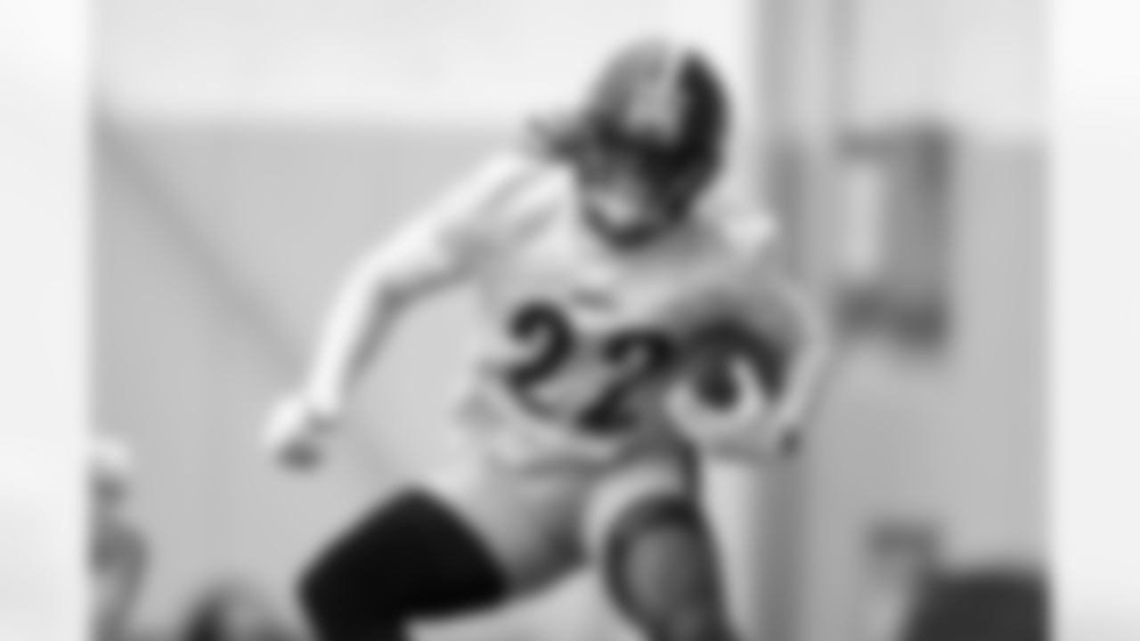 Pittsburgh Steelers running back Najee Harris (22) during practice at the UPMC Rooney Sports Complex preparing for a Week 12 matchup against the Indianapolis Colts, Saturday, Nov. 26, 2022 in Pittsburgh, PA. (Karl Roser / Pittsburgh Steelers)