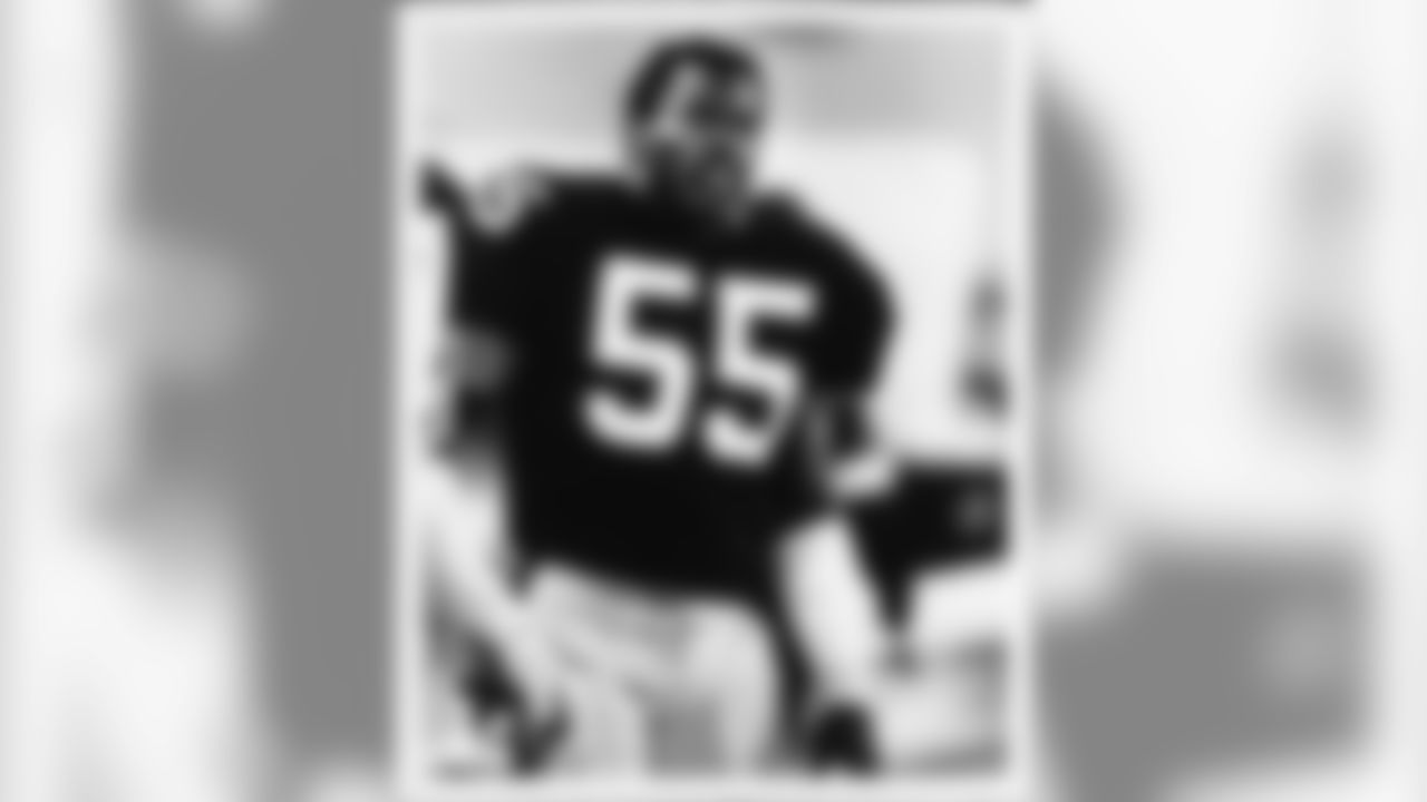 Ken Woodard (87)