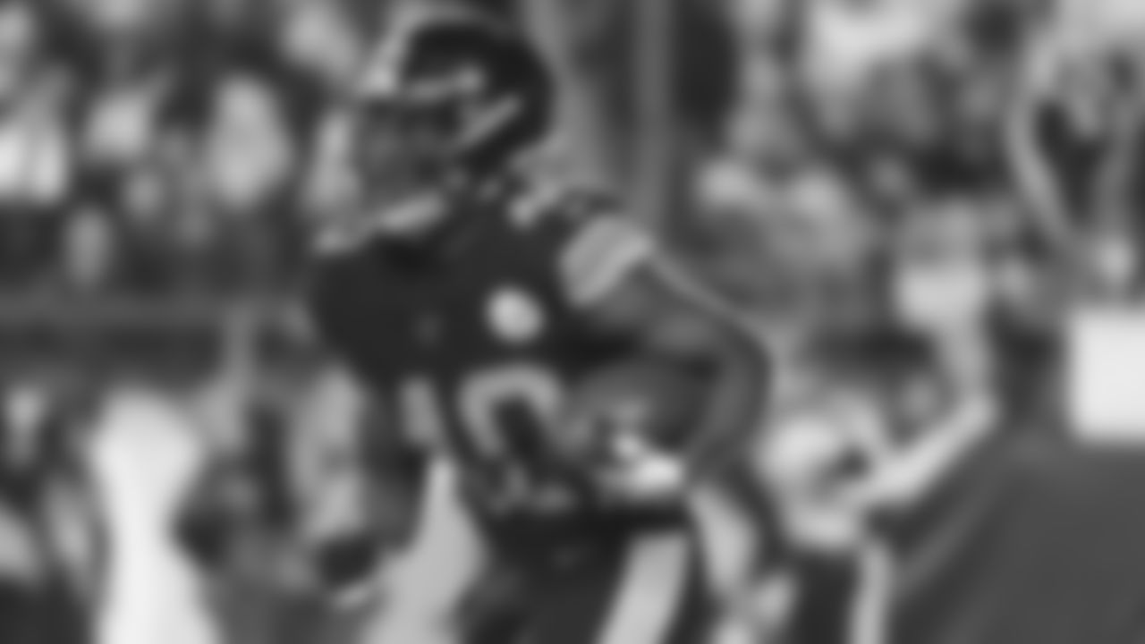 RB Kerrith Whyte - No. 40